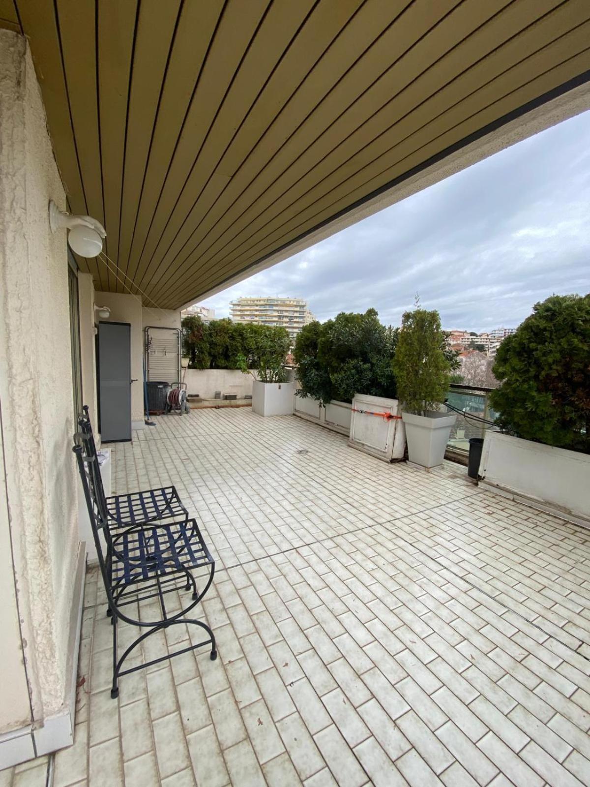 Appartement Villa Sur Le Toit Au Centre De Cannes *